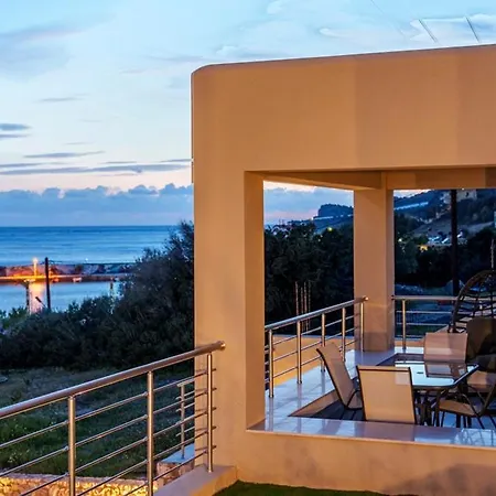 Anassa Villa *